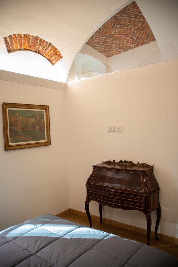 Ferienwohnung Casa Del Conte Massimiliano Roero Cuneo Exterior foto